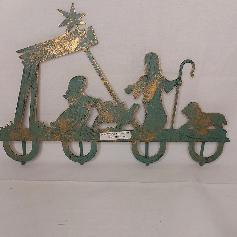 Vintage Nativity Scene Wall Hook in Green and Brown